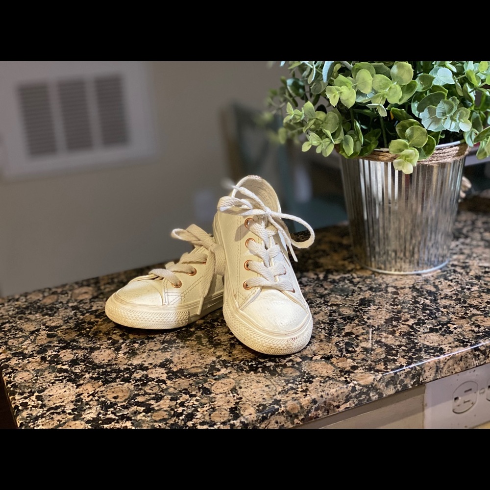 Toddler Converse White Leather Rose Gold Detail